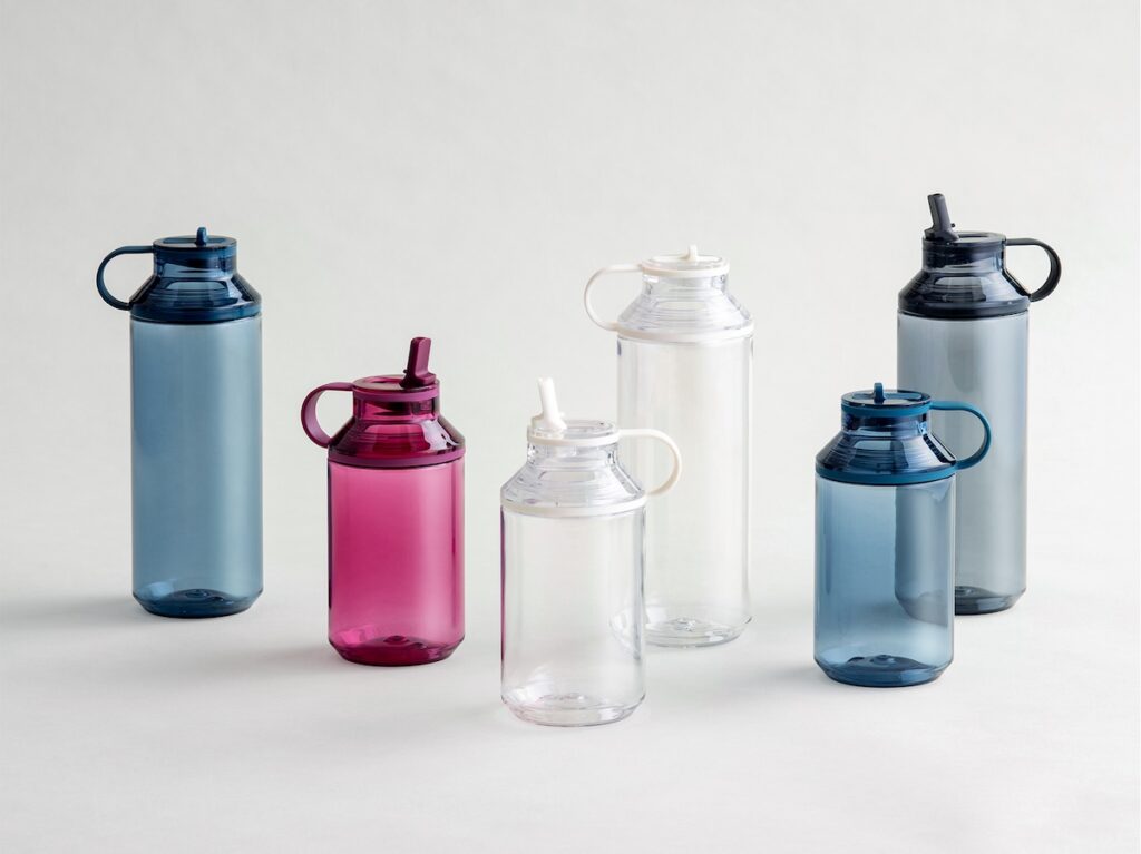 Na obrázku je farebná variácia Kinto active bottle